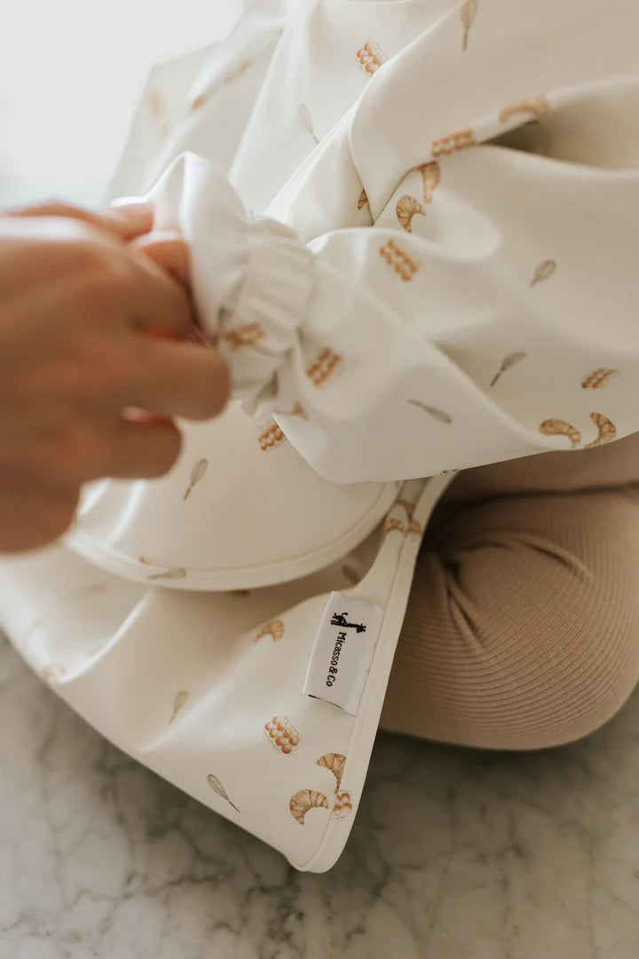 Micasso & Co. - Bavoir à Manches Longues -Rose Ballerine||Micasso & Co. - Long Sleeved Bib - Pink main image 0