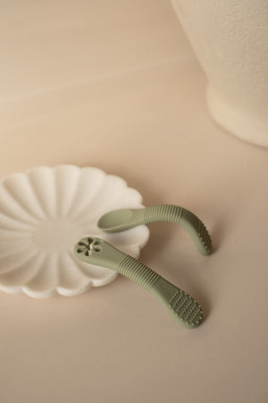 Micasso & Co Les cuillères d'apprentissage en silicone pour bébé Alimentation Micasso & Co Vert tendre