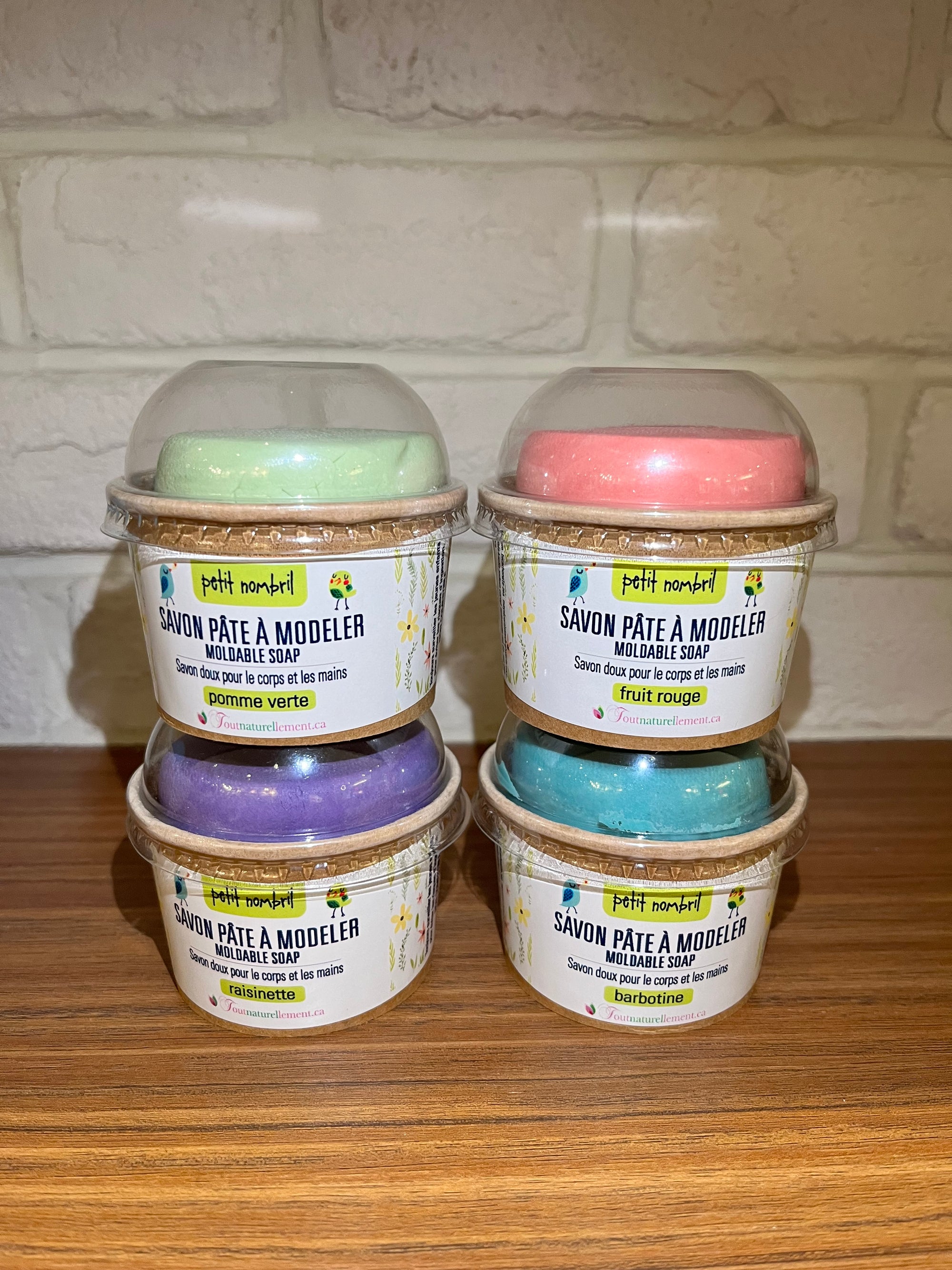 Petit nombril par Tout Naturellement Savon pâte à modeler Soins corporels Tout Naturellement