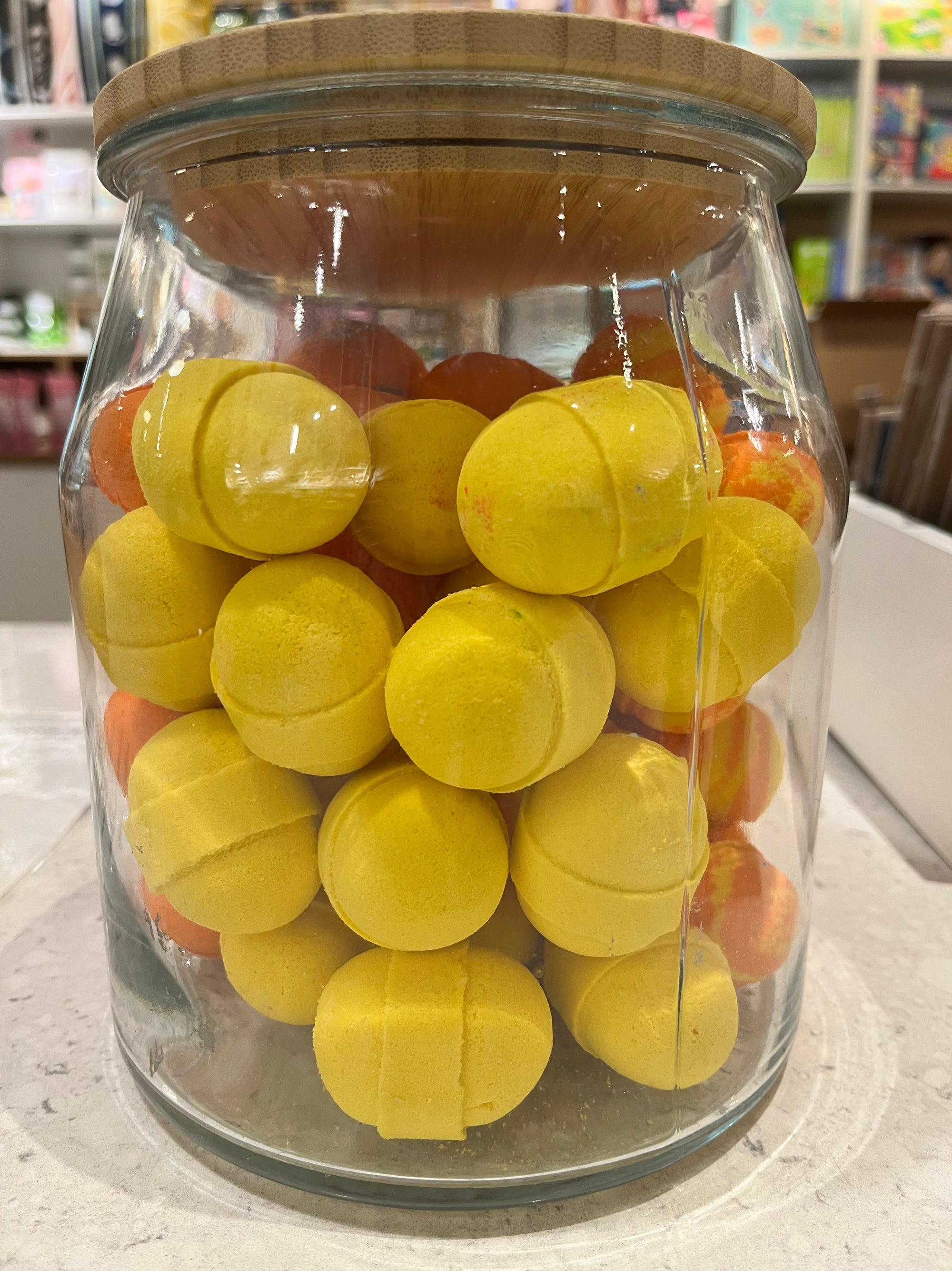 Vrac Margot Bombe de bain Soins corporels Margot Mangue - Jaune