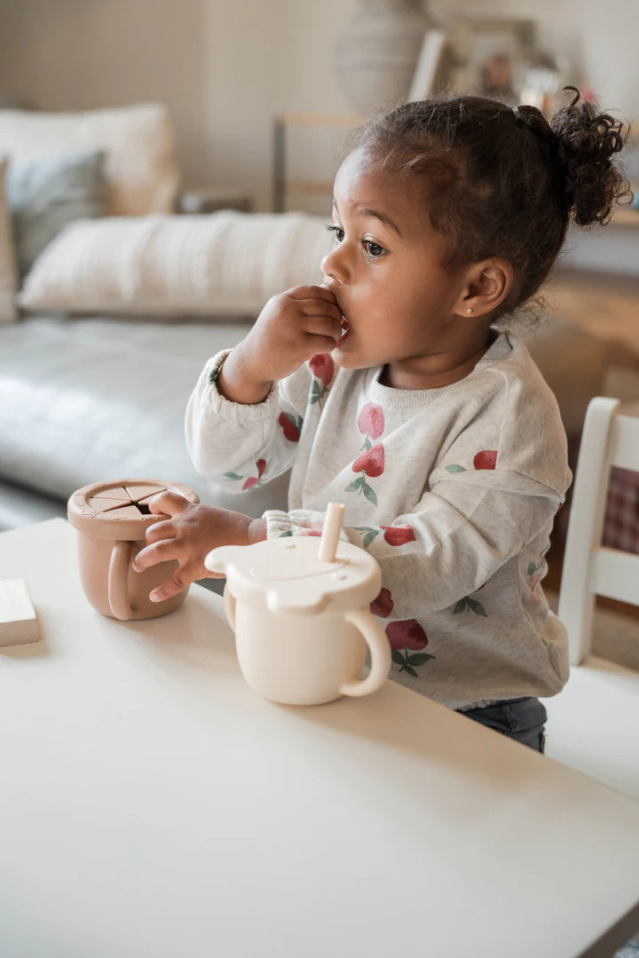 Micasso & Co Tasse d'apprentissage 2 en 1 pour collation et liquide Alimentation Micasso & Co Caramel