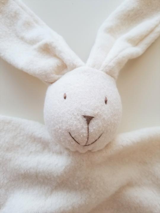 Papoum papoum Lapin doudou en Coton Biologique Dodo Papoum Papoum Lapin broderie brune  