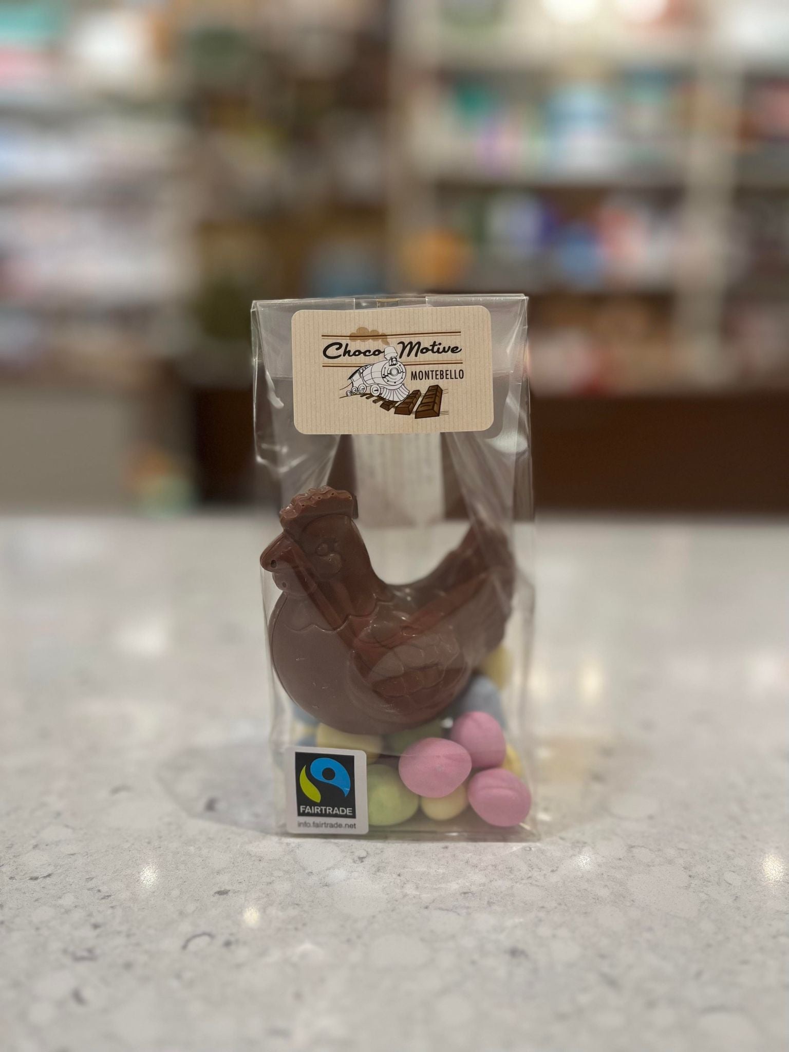 Chocomotive Pâques Petite poule et minis œufs au lait Alimentation Chocomotive